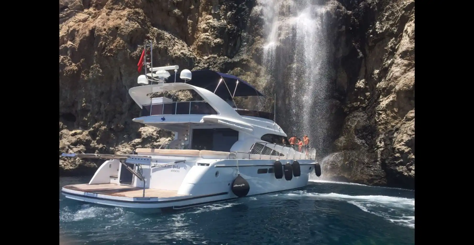 Yacht Moonlight Dela